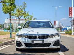 BMW 3 Series 325i M Sport Package - ფოტო 2