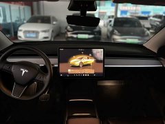 Tesla Model Y Rear-Wheel Drive - ფოტო 5