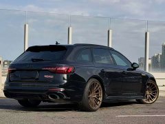 Audi RS 4 RS4 Avant Black Obsidian Edition - ფოტო 3