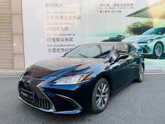 Lexus ES 200 Excellence Edition - ფოტო 1
