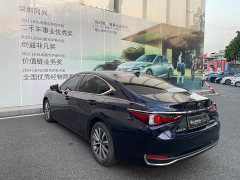 Lexus ES 200 Excellence Edition - ფოტო 17