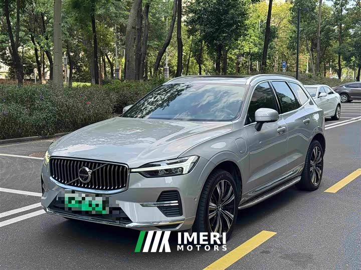 Volvo XC60 Plug-in Hybrid T8 Plug-in Hybrid AWD Smart Remote Luxury Edition