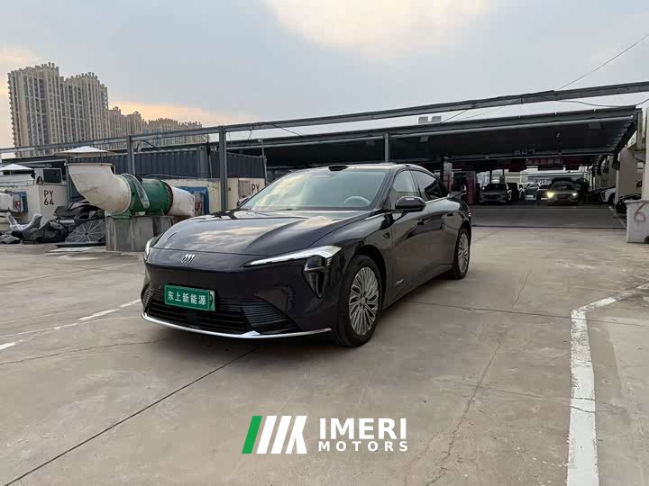 Buick Zhijing L7 Extended Range Avvia