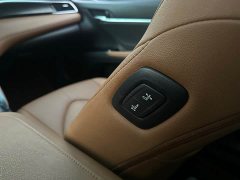 Toyota Camry Hybrid Luxury - ფოტო 6