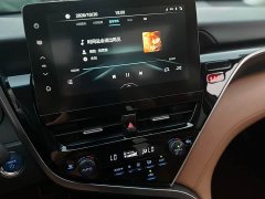 Toyota Camry Hybrid Luxury - ფოტო 7