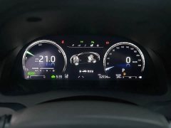 Toyota Camry Hybrid Luxury - ფოტო 9
