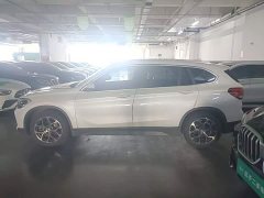 BMW X1 sDrive25Li Leading Edition - ფოტო 4