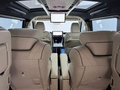 Toyota Vellfire Crown Hybrid 2.5L Executive Premier Edition - ფოტო 11