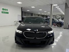 BMW 5 Series 530Li Premier M Sport Package - ფოტო 2