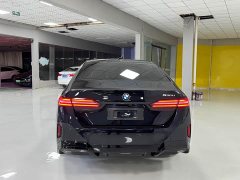 BMW 5 Series 530Li Premier M Sport Package - ფოტო 8