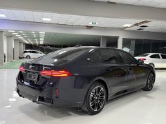 BMW 5 Series 530Li Premier M Sport Package - ფოტო 9