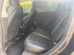 Tesla Model Y Rear-Wheel Drive - ფოტო 5