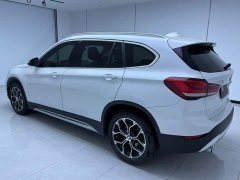 BMW X1 sDrive20Li Fashion Edition - ფოტო 4