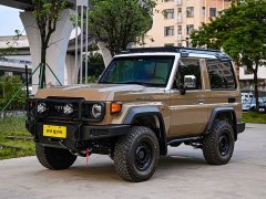 Toyota Land Cruiser (Imported) LC71 4.0L Middle East Version - ფოტო 1