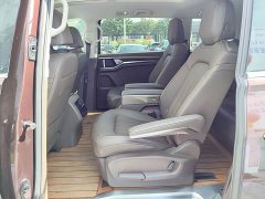 Volkswagen Viloran 330TSI Luxury - ფოტო 7