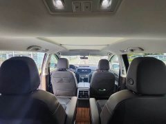 Volkswagen Viloran 330TSI Luxury - ფოტო 9