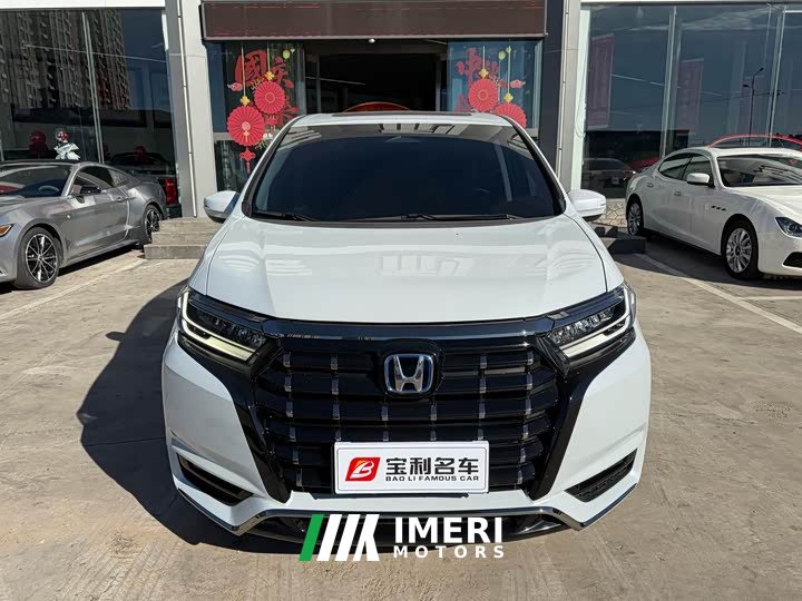 Honda Odyssey 2.0L e:HEV Luxury - ავტომობილი ჩინეთიდან