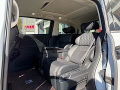 Honda Odyssey 2.0L e:HEV Luxury - ფოტო 3