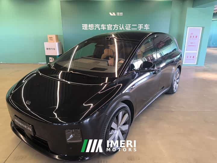 Li Auto i8 Standard Edition - ავტომობილი ჩინეთიდან