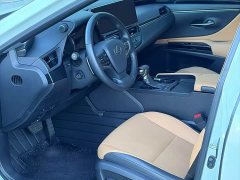 Lexus ES 200 Excellence Edition - ფოტო 7