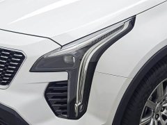 Cadillac XT4 28T FWD Luxury - ფოტო 8