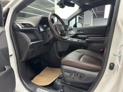 Toyota Grevias 2.5L Hybrid Flagship VIP Edition - ფოტო 4