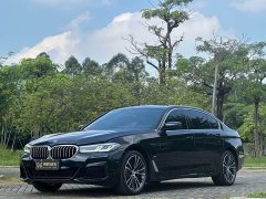 BMW 5 Series 530Li Premier M Sport Package - ფოტო 1