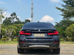 BMW 5 Series 530Li Premier M Sport Package - ფოტო 5