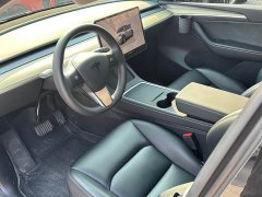 Tesla Model Y Rear-Wheel Drive - ფოტო 4