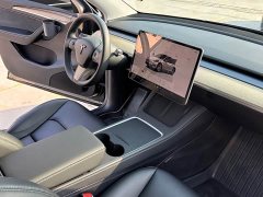 Tesla Model Y Rear-Wheel Drive - ფოტო 5