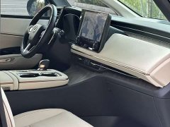 Lexus LM 500h Six-Seat Premium Edition - ფოტო 7