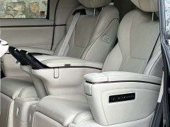 Lexus LM 500h Six-Seat Premium Edition - ფოტო 8