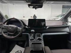 Toyota Gravia 2.5L Hybrid Respect MAX AWD Edition - ფოტო 16