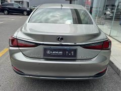 Lexus ES 200 Premium Edition - ფოტო 5