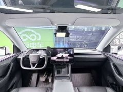 Tesla Model Y Long Range All-Wheel Drive - ფოტო 10