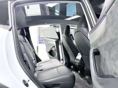 Tesla Model Y Long Range All-Wheel Drive - ფოტო 6