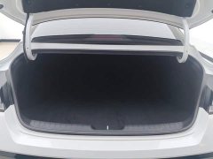 Hyundai Elantra 1.5L CVT LUX Prestige Edition - ფოტო 4