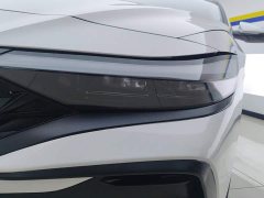 Hyundai Elantra 1.5L CVT LUX Prestige Edition - ფოტო 5