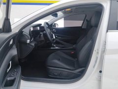 Hyundai Elantra 1.5L CVT LUX Prestige Edition - ფოტო 9
