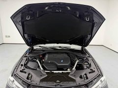 BMW 5 Series 525Li M Sport Package - ფოტო 19