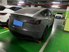 Tesla Model Y Rear-Wheel Drive - ფოტო 2