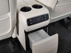Li Auto i8 Standard Edition - ფოტო 7