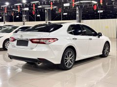 Toyota Camry 2.5G Luxury - ფოტო 11