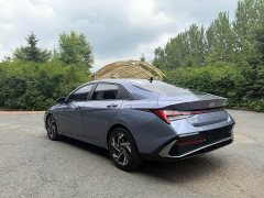 Hyundai Elantra 1.5L CVT Luxury - ფოტო 8