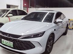 BYD Qin L DM-i Smart Drive Edition 120KM Superior - ფოტო 1