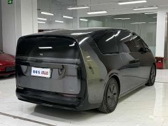 Li Auto Li Xiang MEGA Ultra - ფოტო 5
