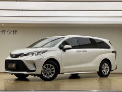 Toyota Gravia 2.5L Hybrid Comfort Edition - ფოტო 1