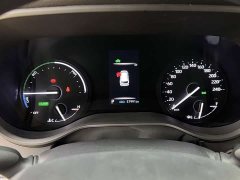 Toyota Gravia 2.5L Hybrid Comfort Edition - ფოტო 11