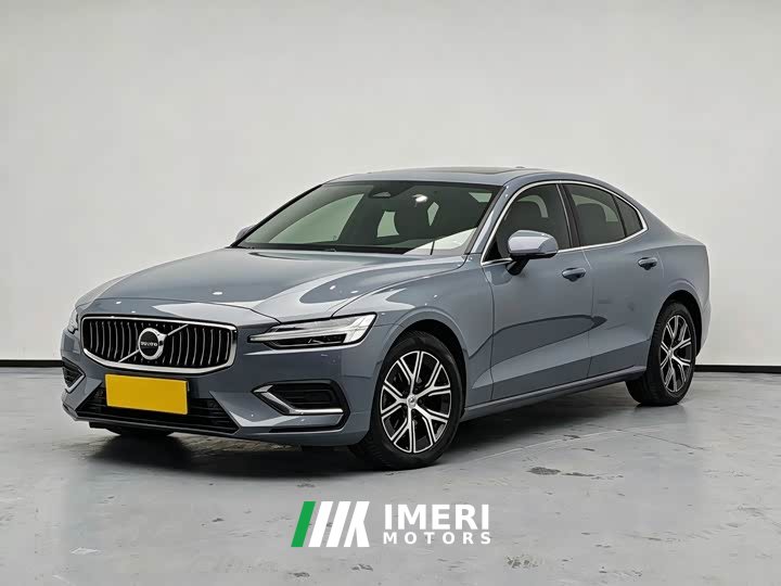 Volvo S60 B4 Smart Luxury Edition - ავტომობილი ჩინეთიდან