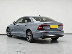 Volvo S60 B4 Smart Luxury Edition - ფოტო 5